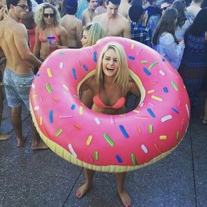 Meet your Posher, Layla